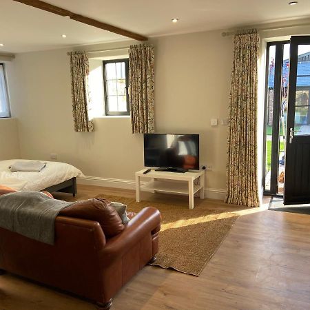 Potcote Farm Stables Accommodation Spots Stable 托斯特 外观 照片